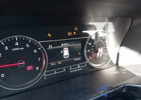 2022 Kia Sorento Lx z USA, uszkodzony, nr VIN 5XYRG4LC9NG075135